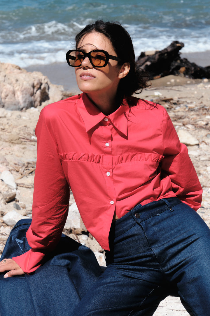 CROP TRUST TOP RUFFLED ROUGE